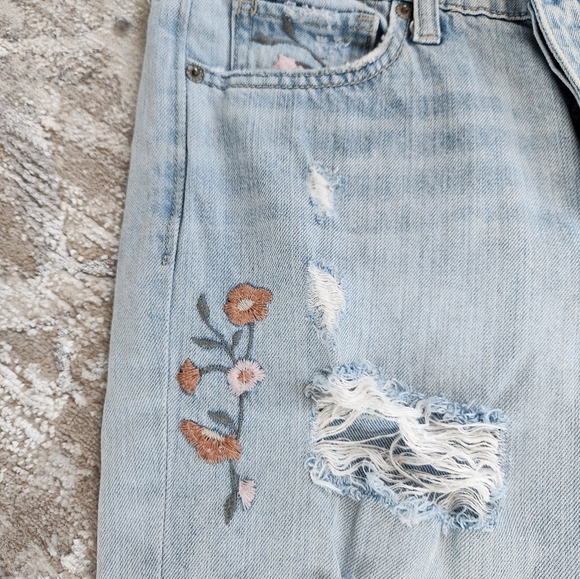 Lucky Brand Embroidered Distressed Light Blue Jeans, 4/27 - Picture 2 of 7